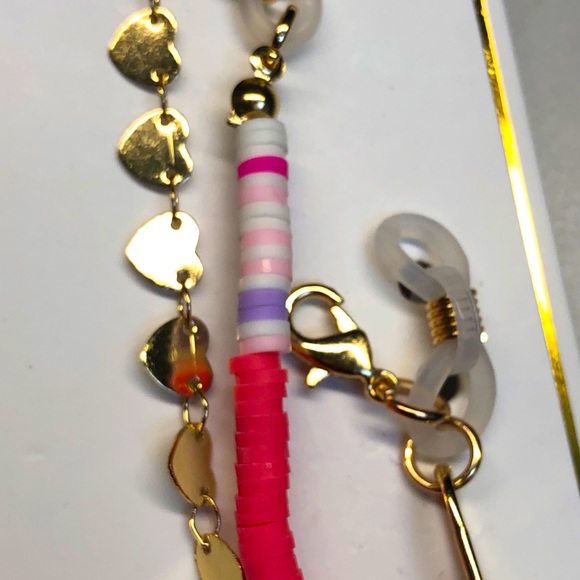 Multi-Wear Fashion Chain - Picture 3 of 10